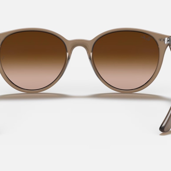 Ray-Ban sunglasses (RB4305). Polished beige frame/brown gradient lenses - Picture 9 of 12